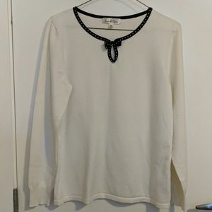 Long sleeved white top
